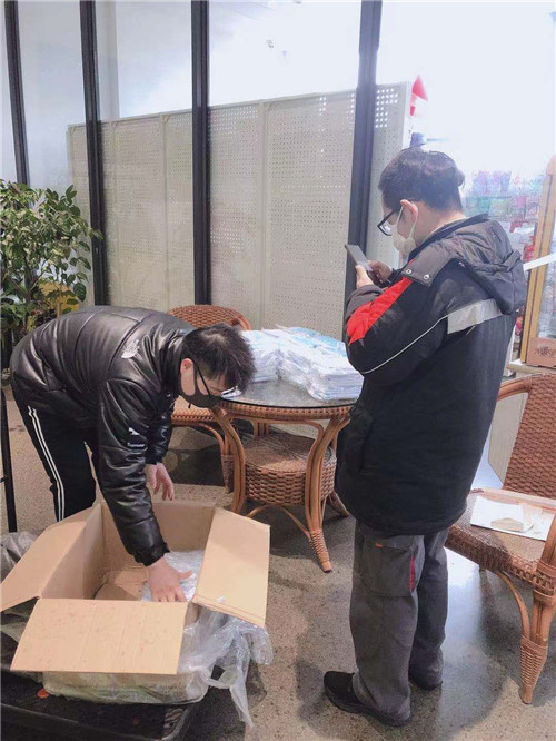 捐贈報(bào)道丨西培學(xué)子免費(fèi)領(lǐng)150000口罩!
